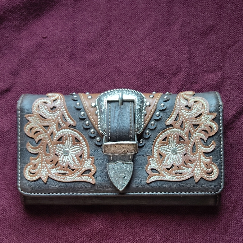 Montana West Wallet
